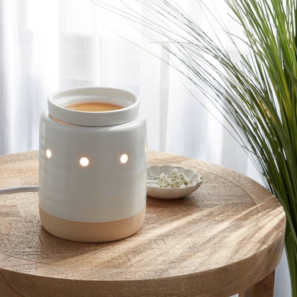 Elegant White Ceramic Wax Warmer